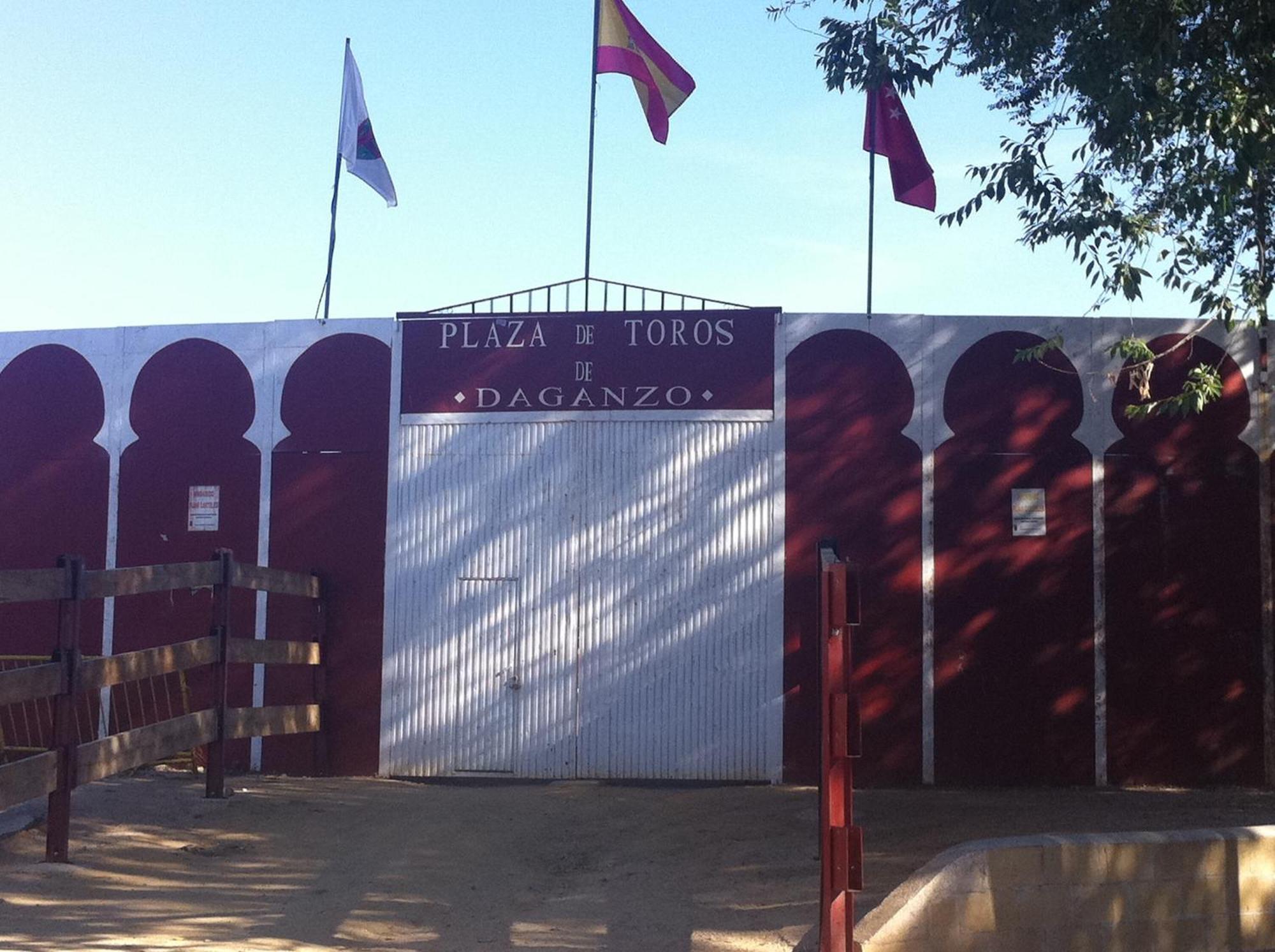 Hostal Cervantes Daganzo De Arriba Bagian luar foto