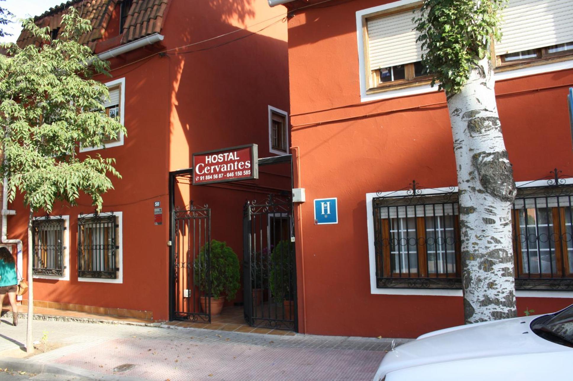 Hostal Cervantes Daganzo De Arriba Bagian luar foto