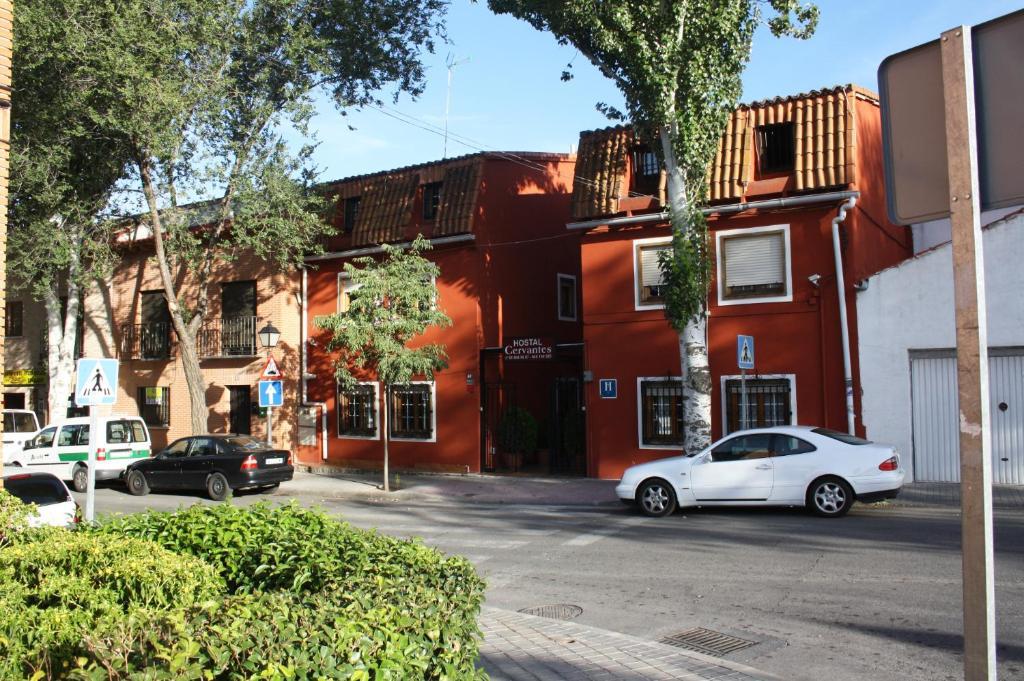 Hostal Cervantes Daganzo De Arriba Bagian luar foto